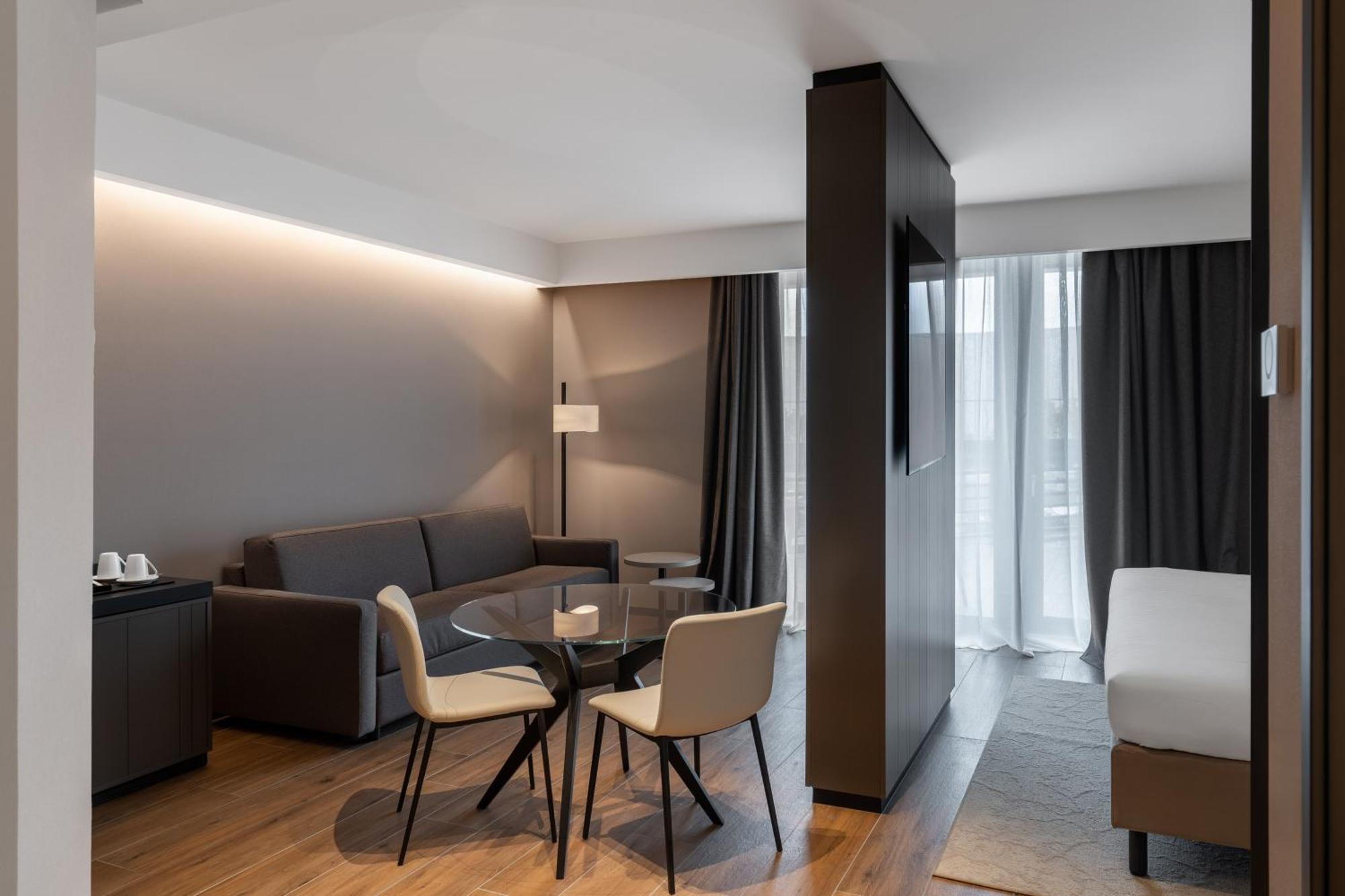 Radisson Blu Hotel, Bergamo Choruslife ภายนอก รูปภาพ