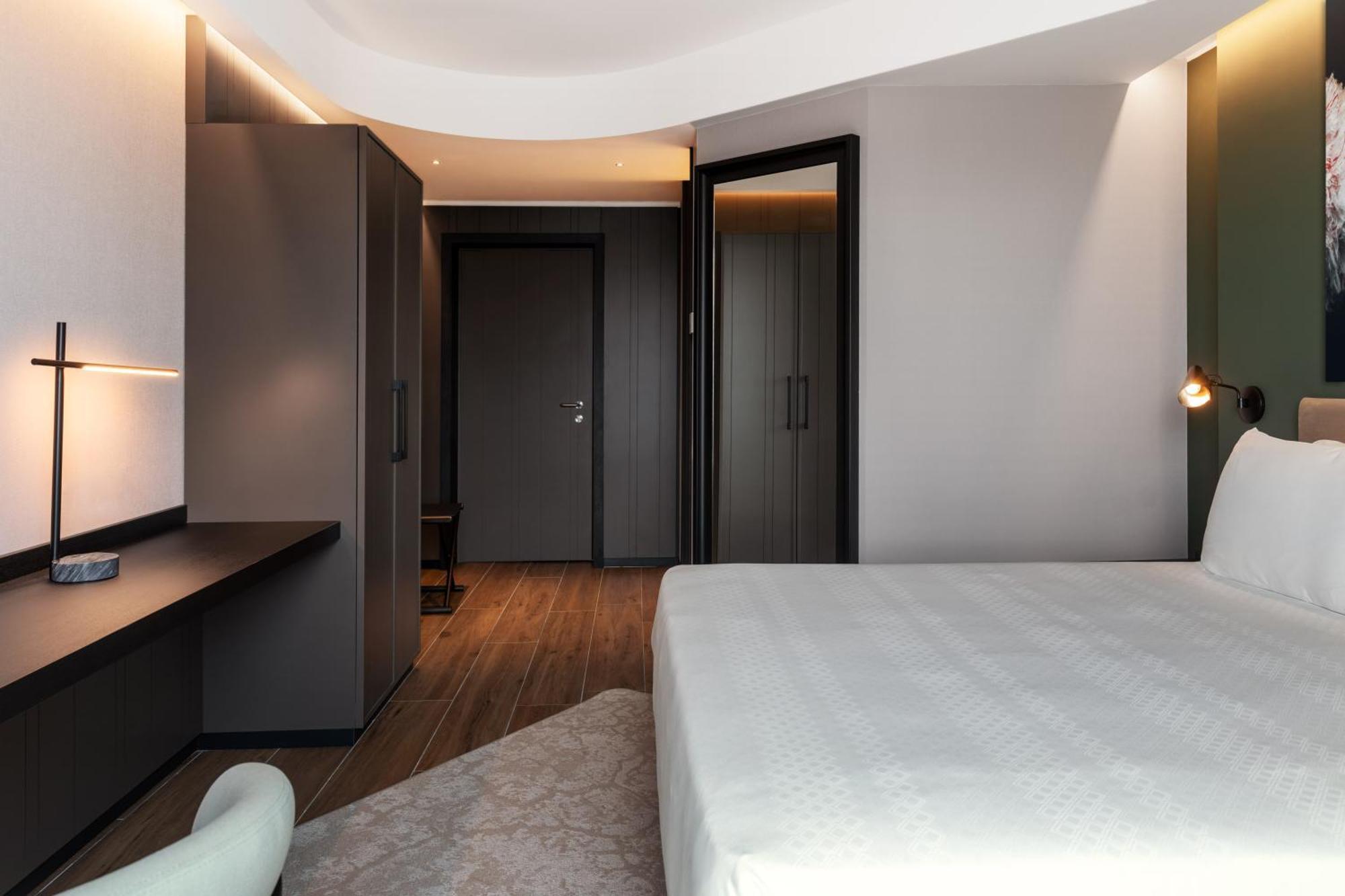 Radisson Blu Hotel, Bergamo Choruslife ภายนอก รูปภาพ