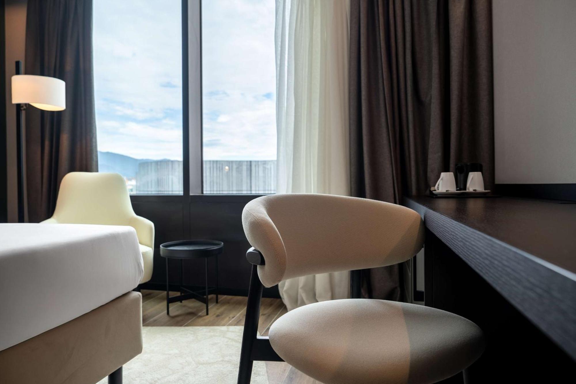 Radisson Blu Hotel, Bergamo Choruslife ภายนอก รูปภาพ