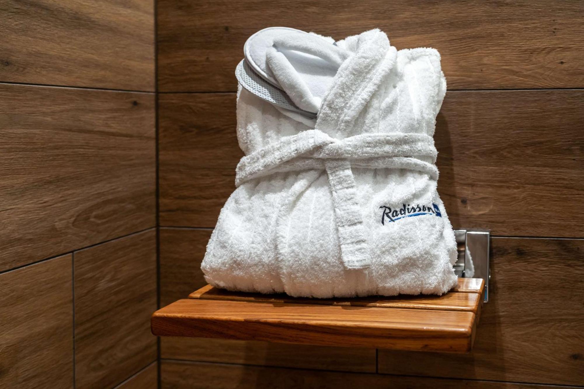 Radisson Blu Hotel, Bergamo Choruslife ภายนอก รูปภาพ