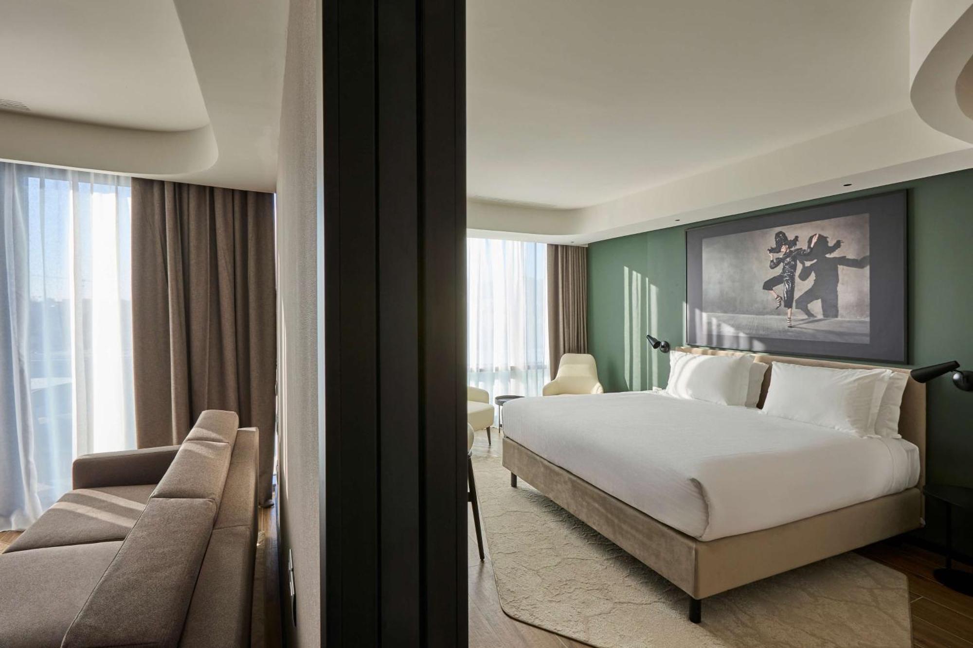 Radisson Blu Hotel, Bergamo Choruslife ภายนอก รูปภาพ